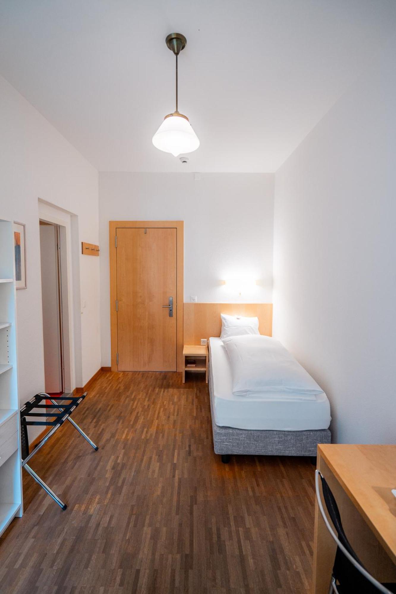 Hotel Haus Schoenstatt Contactless-Check-In Brig Dış mekan fotoğraf